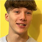 Studente di Torino al secondo anno del Politecnico. Disponibile a insegnare online ai bambini/ragazzi.