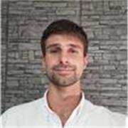 Mi nombre es Sebastián, graduado en Ingeniería Informática. Doy clases de matemáticas, física y, por supuesto, programación e informática. Doy clases desde la ESO a bachillerato