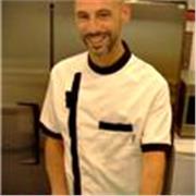 Dans ma cuisine, la passion mijote ; chez vous, elle se transmet. Cours de cuisine et pâtisserie à domicile, pour créer ensemble des moments aussi savoureux que les recettes