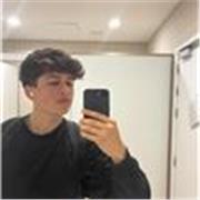 Profesor joven estudiante de Psicología ofrece clases de refuerzo y estudio de Historia, Filosofía, Geografía y Humanidades para t