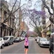 Soy Notaria, me gusta mucho la enseñanza y en Uruguay solía preparar estudiantes para exámenes o pruebas específicas 