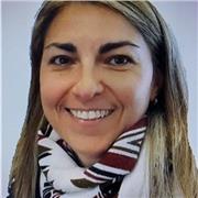 Me gusta la gramática española y me gusta que la gente la sepa manejar.  Puedo enseñar a extranjeros (Inglés y del Francés)