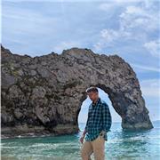 I’m a passionate and approachable physics tutor who enjoys simplifying complex concepts.