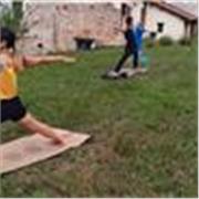 Insegnante di hatha yoga tradizionale certificata Yoga Alliance ,disponibile per pratiche di yoga a domicilio ed in centri specializzati