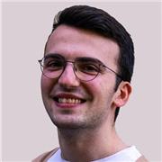 Se cerchi qualcuno che ti sproni ad imparare una lingua straniera, hai trovato la persona giusta!