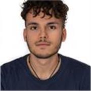Entrenador Personal, graduado en el Grado Superior de Acondicionamiento Físico con experiencia asesorando en entrenamientos