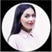 Graphic designer impartisce lezioni di Photoshop