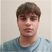 Studente universitario all'università di Padova al secondo anno di ingegneria elettronica