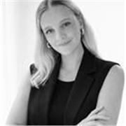 Profesora de Diseño de Interiores enfocado en la funcionalidad y estetica.