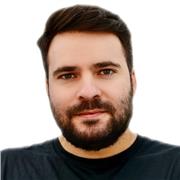 Profesor de inglés especializado en adquisición del lenguaje y bilingüismo.