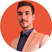 Grand passionné d'Histoire je souhaite aider les élèves à s'améliorer dans un cadre basé sur l'empathie, la patience et la passion