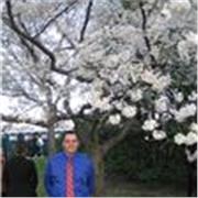 No busques más si quieres perfeccionar tus habilidades para hablar, escribir y leer en inglés. Autor inglés publicado y excelente profesor de inglés.

Look no further if you want to perfect your English speaking, writing, and reading skills. Published E