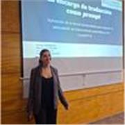 Profesora de inglés y castellano en modalidad híbrida