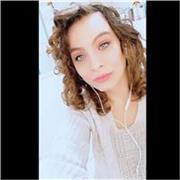 Dottoressa in Lettere e scrittrice offre lezioni di Lingua e letteratura italiana per studenti di tutti i gradi