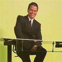 Profesor de matematica y fisica universitarias