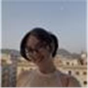 Offro lezioni private di Italiano. Sono una madrelingua ed offro lezioni personalizzate per le priorità di ognuno.