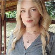 Soy comunicadora social y periodista de la universidad Pontificia Bolivariana, fui por 3 años locutora radial de la emisora cultural Radio Bolivariana, donde realizaba dos programas radiales, uno de astronomía y el otro de consultoría ambiental.
Me dedico