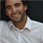 Enseignant d'EPS motiver, je suis prêt à proposer mes connaissances pour aider des élèves en difficulté en EPS