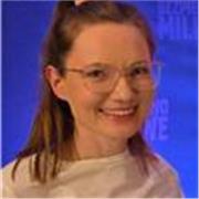 Studiuję filologię angielską, pasjonują mnie języki obce. Spędziłam ok.10 lat za granicą pracując w międzynarodowym środowisku