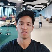 Professeur particulier donne des cours de mathématiques pour les collégiens