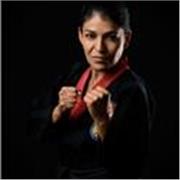 Profesora de artes marciales, Cinta Negra Certificada en Kick Boxing, afiliada a la Federación Mexicana de Kick Boxing WM. A.C
