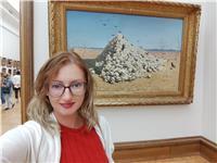 Historiadora de arte imparte clases particulares para ayudar con la preparación para la selectividad