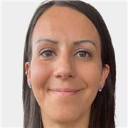 Agente di viaggi con due lauree offre lezioni di geografia e economia