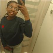 Ich bin in der 8. Klasse und Gymnasiastin. Ich gebe Mathe Nachhilfe an Grundschüler/innen