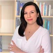 Persian tutor helping all leanrers from all  walks of life start speaking Persian 