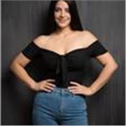 Soy profesional del teatro y tambien de las artes visuales,mi aprendizaje es Apto para todas las edades y niveles.