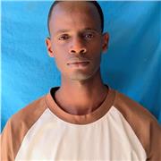 explain things in a straightforward way, adapt to the learner’s level, and focus on useful understanding rather than memorization.