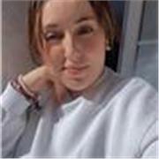 Me defino con mucha paciencia, que si es necesaria explicar muchas veces se explica , sin agobios y siempre desde el respeto 