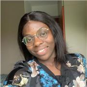 Professeur particulier donne cours de maths aux élèves du collège et du primaire