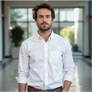 Looking for a dedicated and serious private French tutor?