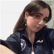 Profesora de euskera que imparte clases particulares de euskera a niño/as de todas las edades