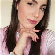 Laureata in Scienze e Tecniche Psicologiche e in Psicologia clinica, impartisco lezioni di doposcuola, aiuto compiti e potenziamento a bambini delle scuole elementari, medie e studenti del liceo delle scienze umane