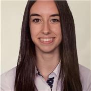 Estudiante cursando C1 disponible para dar clases a personas de cualquier edad