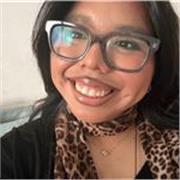 Profesora particular de inglés con nivel B2 ofrece clases dinámicas y adaptadas para niños y estudiantes en Barcelona.