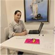 Abogada, con experiencia dando clase y también tengo la titulación de criminología 