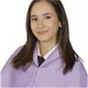 Graduada en Psicología con experiencia en educación y acompañamiento de personas de diferentes edades y contextos socioculturales.