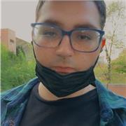 Profesor de informática joven con experiencia ofrece clases de ofimática y redes básicas