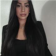 Salve! Mi chiamo Ludovica, ho 23 anni e sto per concludere il mio percorso magistrale in Finanza presso l’Università di Napoli Federico II. La mia formazione accademica prevede un diploma scientifico, grazie al quale ho potuto sviluppare solide competenze