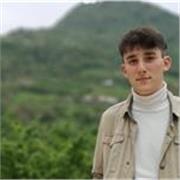 Studente al 1o anno di Ingegneria chimica all'università degli studi di Padova offre ripetizioni di materie scientifiche ma anche umanistiche in ambito generale (dato il diploma conseguito al Liceo Scientifico G. G. Trissino)