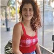 Profesora de humanidades y lengua inglesa; con titulación superior en Trabajo Social y Filología Hispánica y Lengua Inglesa