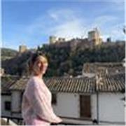 Profesora titulada en Historia del Arte con más de 6 años de experiencia. Disfruto mucha la enseñanza y el trato con mis alumnos