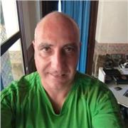 Soy un apasionado de la Historia y me encantaría poder dar clases a alumnos que necesiten refuerzo en esta materia y en historia del arte