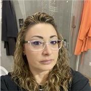 Laureata in Economia disponibile a lezioni di recupero in matematica, economia e spagnolo.