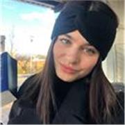 Studentessa di giurisprudenza diplomata al Liceo scientifico, aiuto i ragazzi della scuola ELEMENTARE,MEDIE
