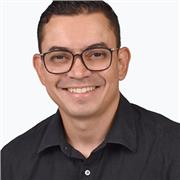 Profesional en Medio Ambiente, enseña como cuidar el agua, el aire, matrices ambientales, EIA, DDA, Economía circular