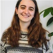 Profesora de Primaria en Gandia y alrededores, titulada en Comunicación Audiovisual. Con experiencia